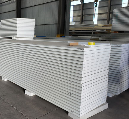 لوحات ساندوتش العزل الجدار الخارجي مع سطح PVDF سمك 50mm