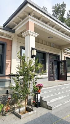 Al-Mg-Mn Alloy Greatwall Roof Panel with 45/65/95mm Thickness and B1/B2 Fire Rating for Courtyard Applications