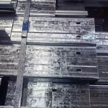 مدادات فولاذية على شكل حرف C، مدادات فولاذية مجلفنة، مدادات معدنية للمباني، مقاطع فولاذية على شكل حرف Z، مقاطع فولاذية على شكل حرف C