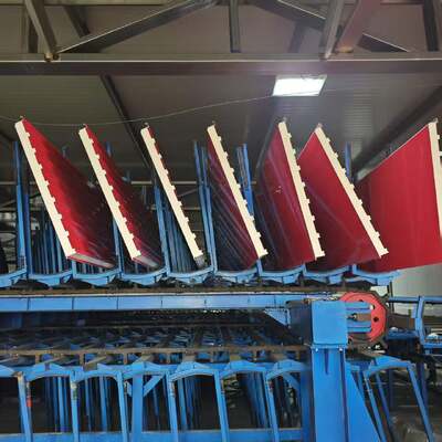 ألواح التسقيف المقاومة للحريق من البولي يوريثان المزخرفة، ألواح تكسية السقف المعدنية الخارجية، ألواح شطيرة الجدار العظيم